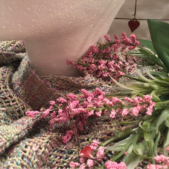 Ace of Hearts Earrings - Picture 10 of 11